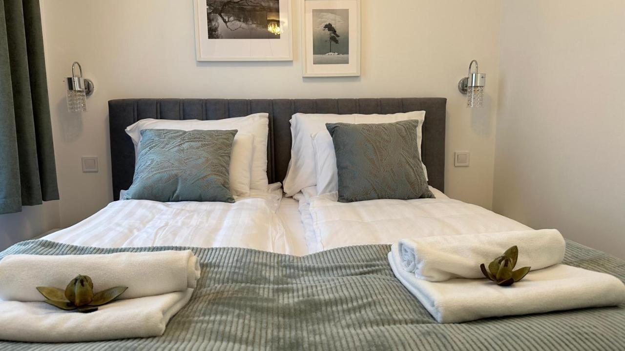 Linden Apartman 001 - Adults Only Mosonmagyaróvár Екстериор снимка
