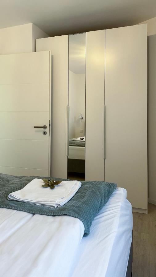 Linden Apartman 001 - Adults Only Mosonmagyaróvár Екстериор снимка